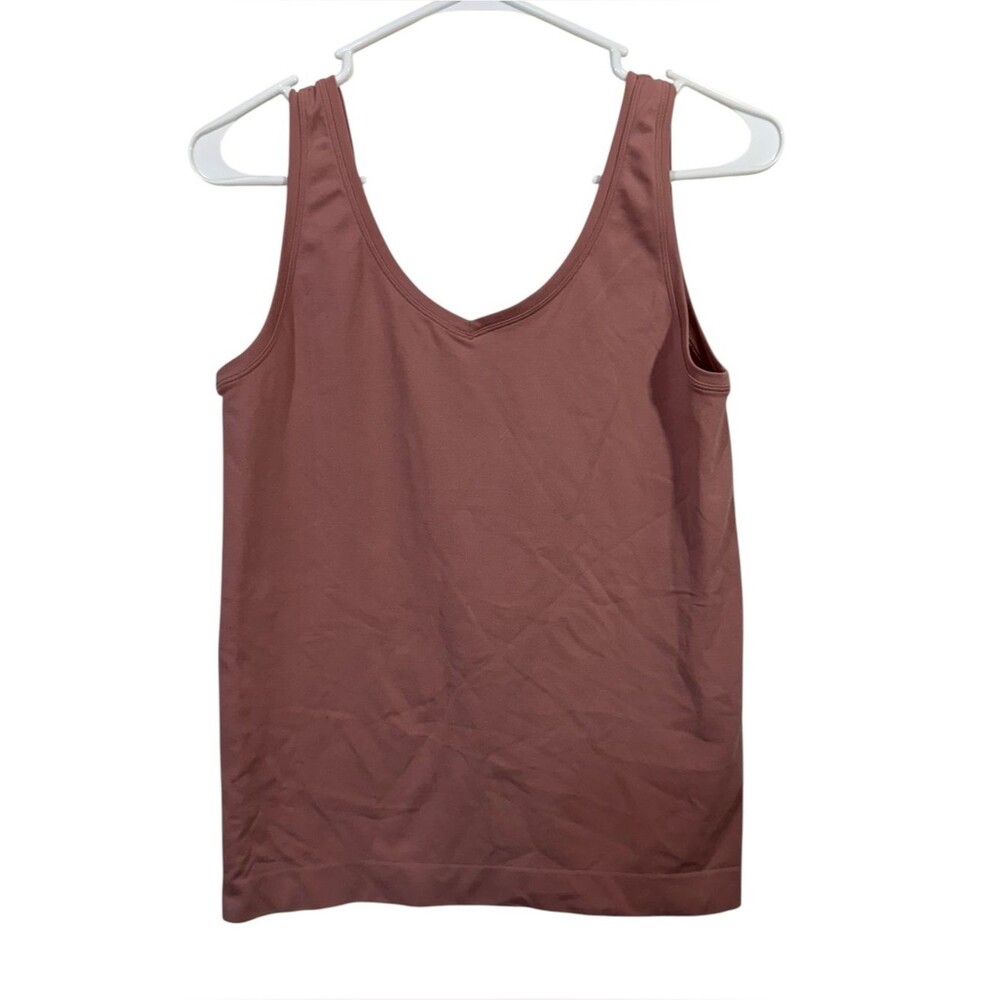 NWOT White House Black Market Nude Smoothing Soft V-Neck Tank Top